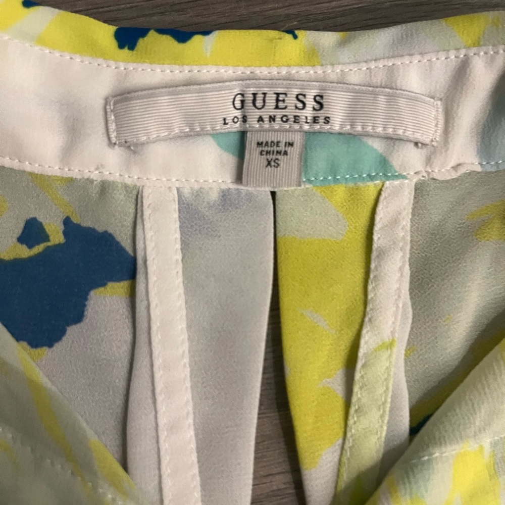 Guess extra small tank blouse - Picture 2 of 3